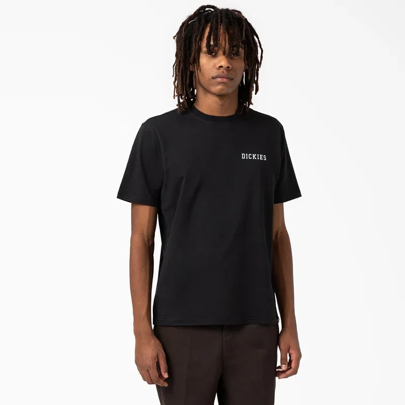 Cleveland Short Sleeve Graphic T-Shirt Cleveland Short Sleeve Graphic T-Shirt