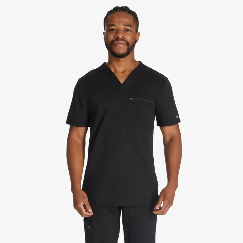 Men’s Balance Tuckable V-Neck Scrub Top Men’s Balance Tuckable V-Neck Scrub Top