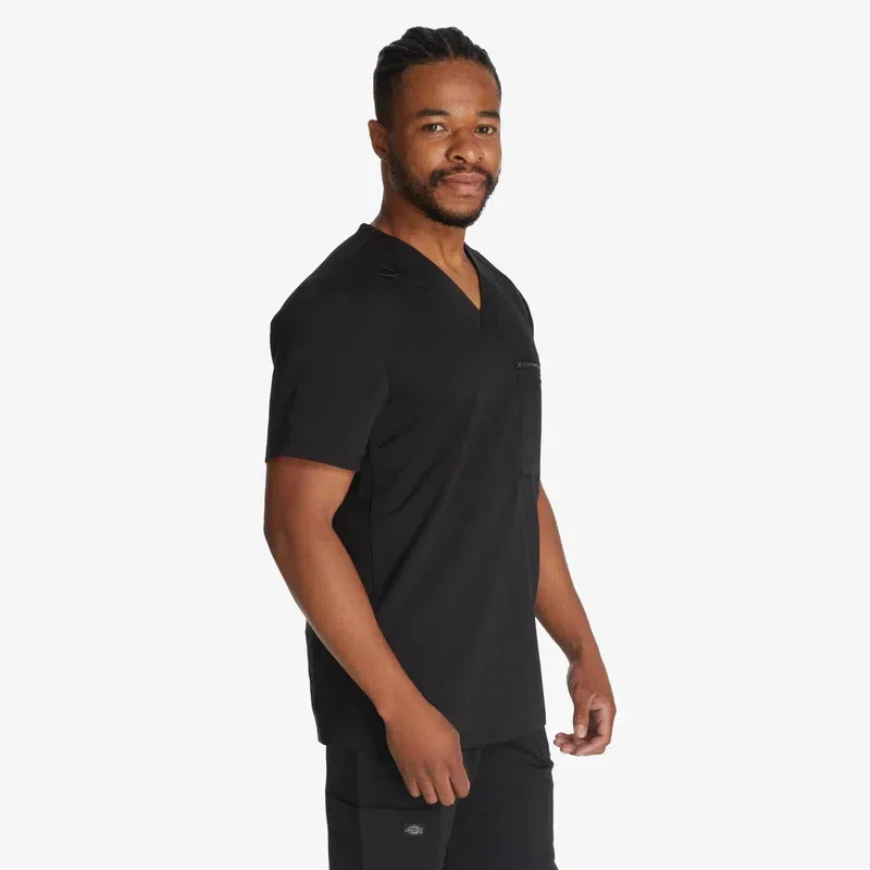 Men’s Balance Tuckable V-Neck Scrub Top Men’s Balance Tuckable V-Neck Scrub Top
