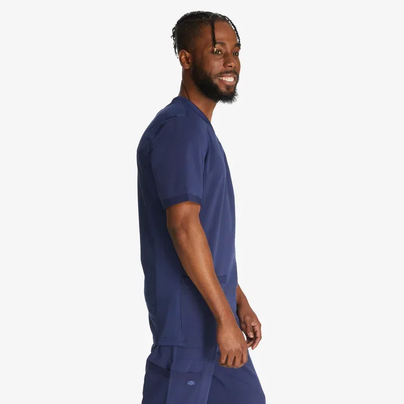 Men’s Balance V-Neck Scrub Top Men’s Balance V-Neck Scrub Top