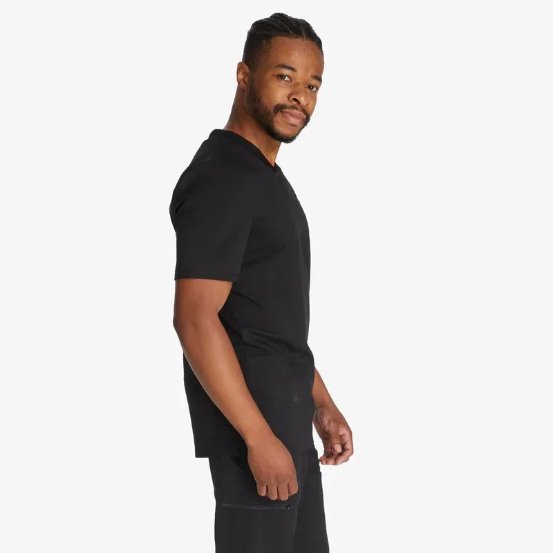 Men’s Balance V-Neck Scrub Top Men’s Balance V-Neck Scrub Top