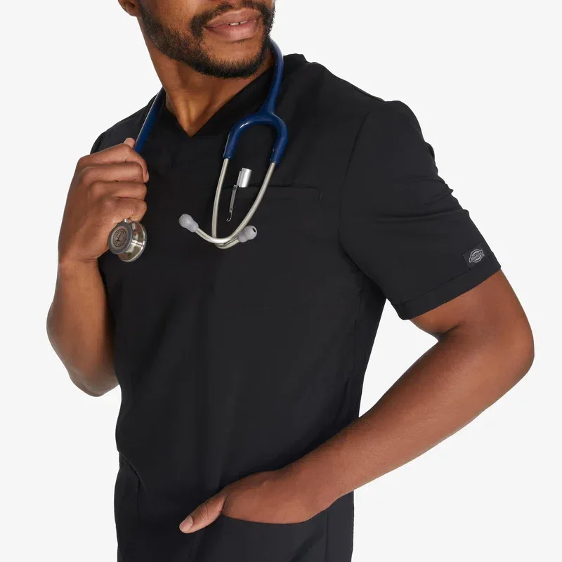 Men’s Balance V-Neck Scrub Top Men’s Balance V-Neck Scrub Top
