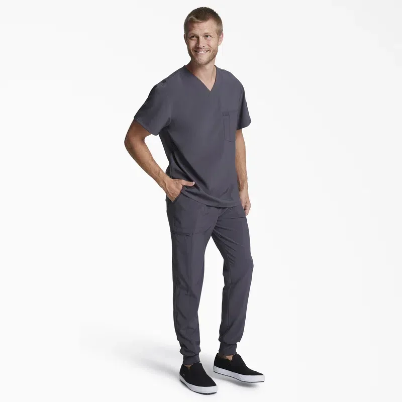 Men’s Eds Essentials Tuckable V-Neck Scrub Top Men’s Eds Essentials Tuckable V-Neck Scrub Top