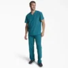 Men’s Eds Essentials Tuckable V-Neck Scrub Top Men’s Eds Essentials Tuckable V-Neck Scrub Top