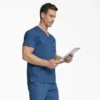 Men’s Eds Signature V-Neck Scrub Top Men’s Eds Signature V-Neck Scrub Top