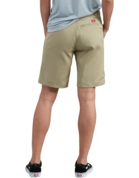 Women’s 10″ Relaxed Fit Stretch Twill Shorts