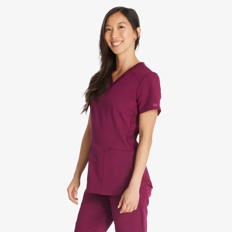 Women’s Balance V-Neck Scrub Top Women’s Balance V-Neck Scrub Top