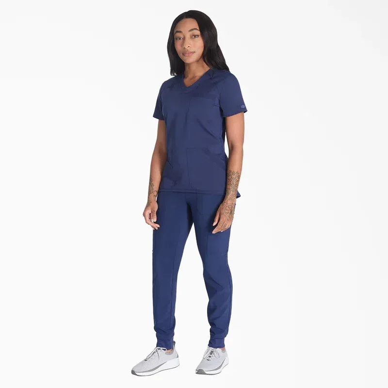 Women’s Balance V-Neck Scrub Top Women’s Balance V-Neck Scrub Top