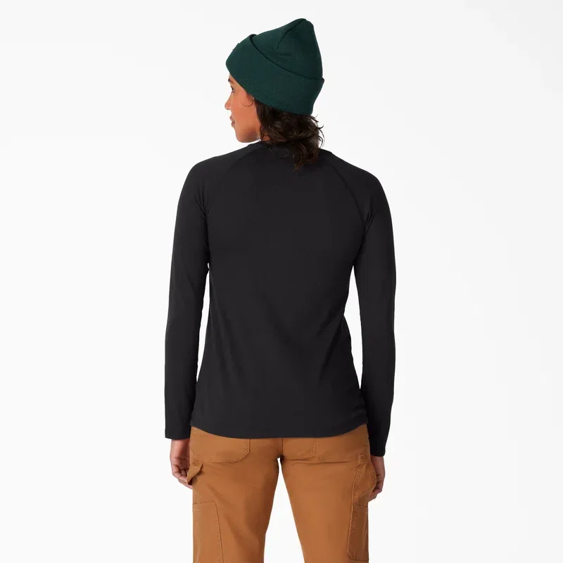 Women’s Cooling Long Sleeve Pocket T-Shirt Women’s Cooling Long Sleeve Pocket T-Shirt