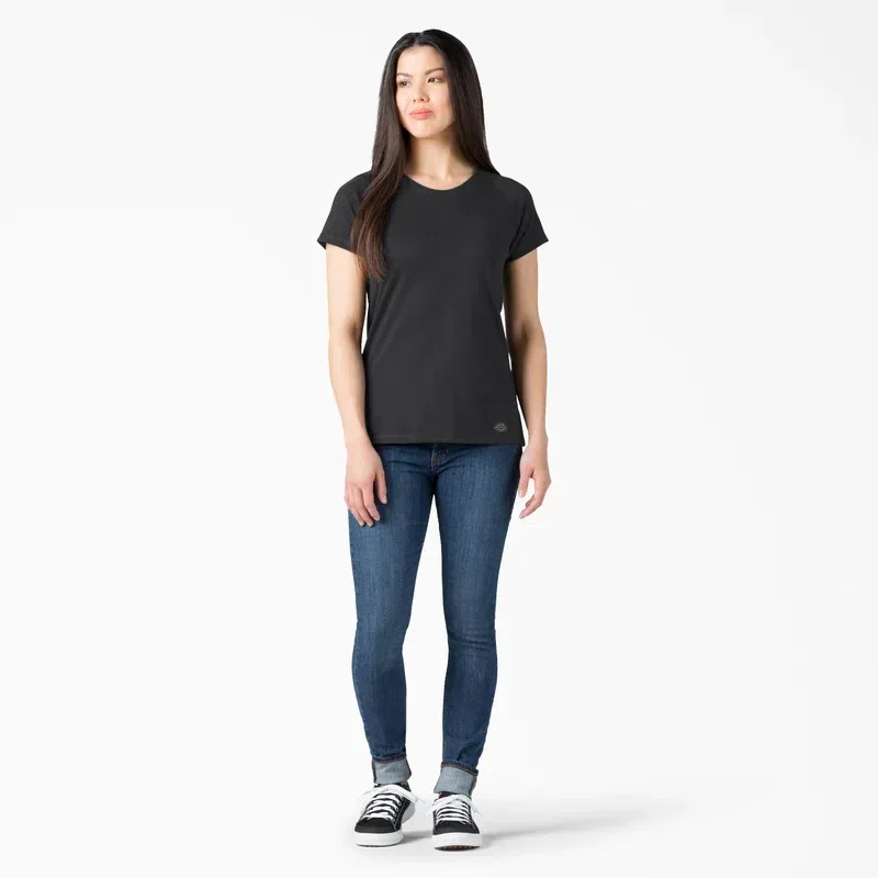 Women’s Cooling Short Sleeve Pocket T-Shirt Women’s Cooling Short Sleeve Pocket T-Shirt
