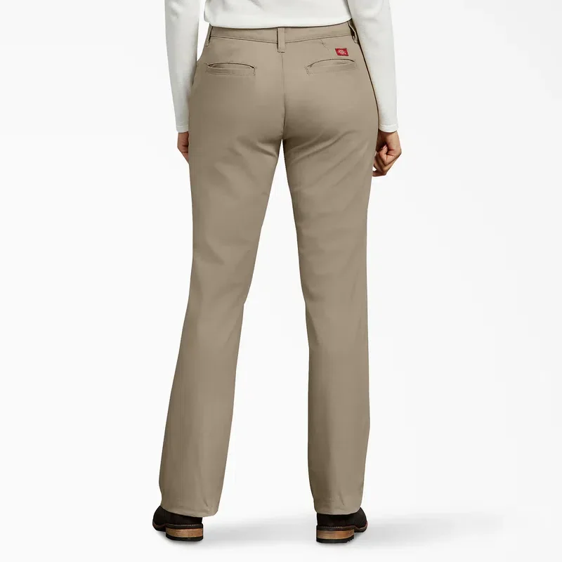 Women’s Curvy Fit Pants Women’s Curvy Fit Pants