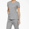 Women’s Eds Signature V-Neck Scrub Top Women’s Eds Signature V-Neck Scrub Top