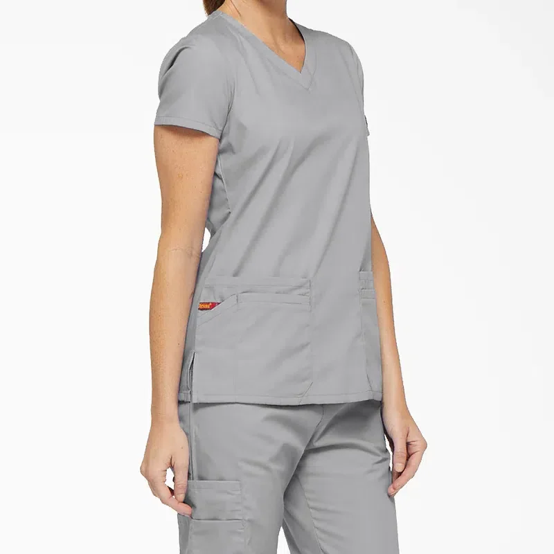 Women’s Eds Signature V-Neck Scrub Top Women’s Eds Signature V-Neck Scrub Top