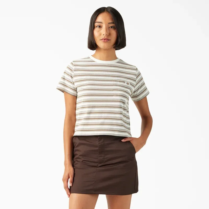 Women’s Large Striped Cropped Pocket T-Shirt Women’s Large Striped Cropped Pocket T-Shirt