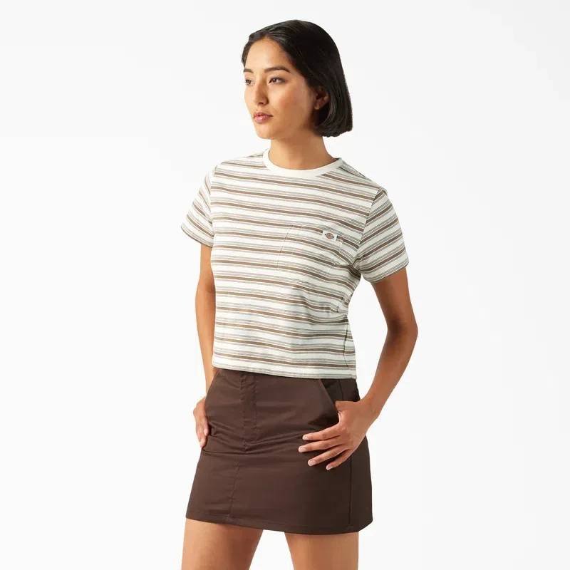 Women’s Large Striped Cropped Pocket T-Shirt Women’s Large Striped Cropped Pocket T-Shirt