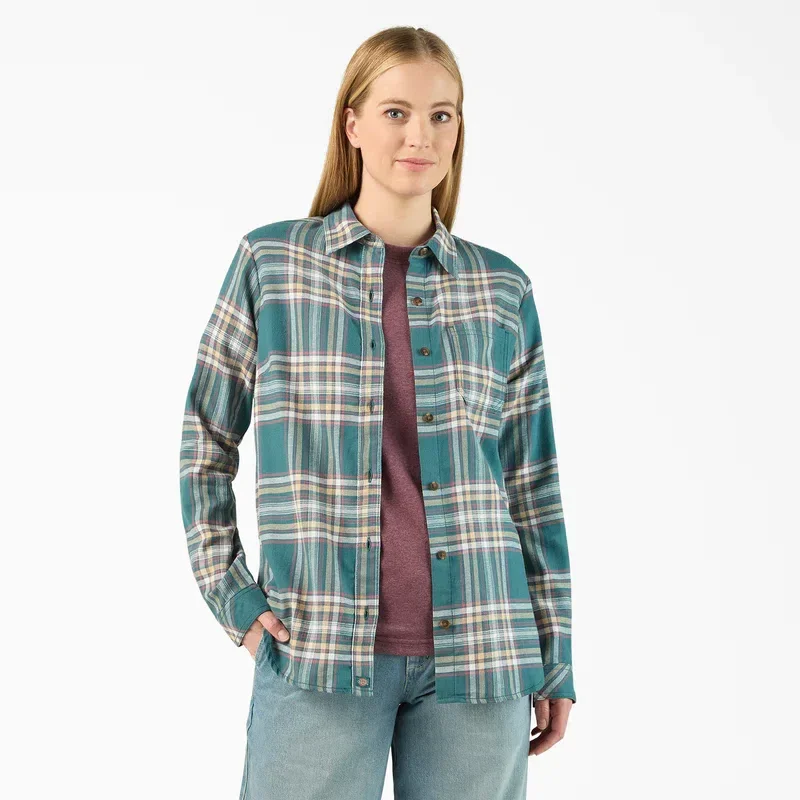 Women’s Plaid Flannel Long Sleeve Shirt Women’s Plaid Flannel Long Sleeve Shirt