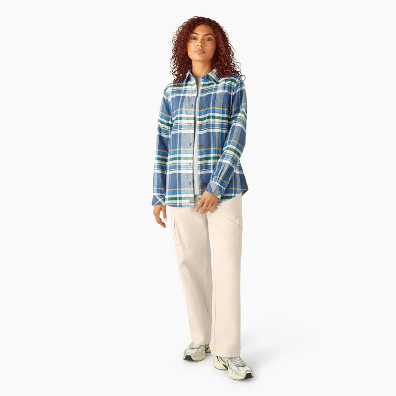 Women’s Plaid Flannel Long Sleeve Shirt Women’s Plaid Flannel Long Sleeve Shirt