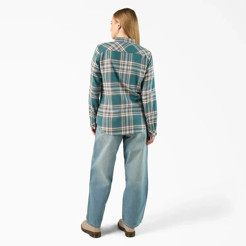 Women’s Plaid Flannel Long Sleeve Shirt Women’s Plaid Flannel Long Sleeve Shirt