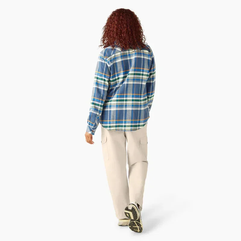 Women’s Plaid Flannel Long Sleeve Shirt Women’s Plaid Flannel Long Sleeve Shirt