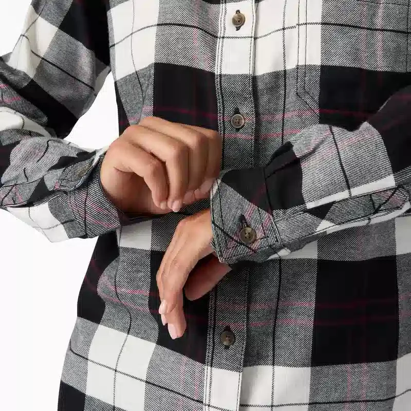 Women’s Plaid Flannel Long Sleeve Shirt Women’s Plaid Flannel Long Sleeve Shirt