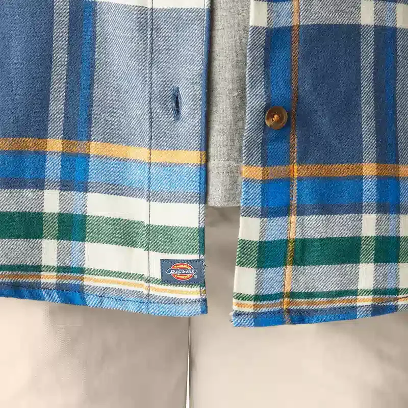 Women’s Plaid Flannel Long Sleeve Shirt Women’s Plaid Flannel Long Sleeve Shirt