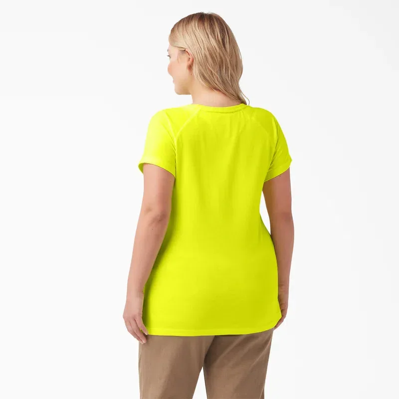 Women’s Plus Cooling Short Sleeve Pocket T-Shirt Women’s Plus Cooling Short Sleeve Pocket T-Shirt