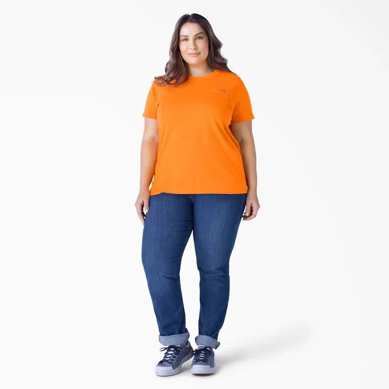 Women’s Plus Heavyweight Short Sleeve Pocket T-Shirt Women’s Plus Heavyweight Short Sleeve Pocket T-Shirt
