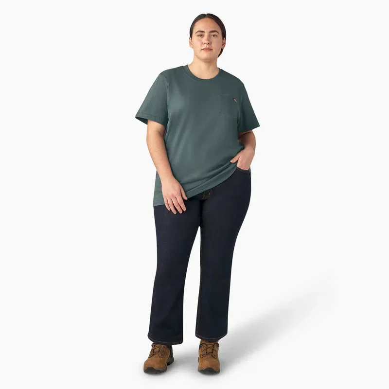 Women’s Plus Heavyweight Short Sleeve Pocket T-Shirt Women’s Plus Heavyweight Short Sleeve Pocket T-Shirt