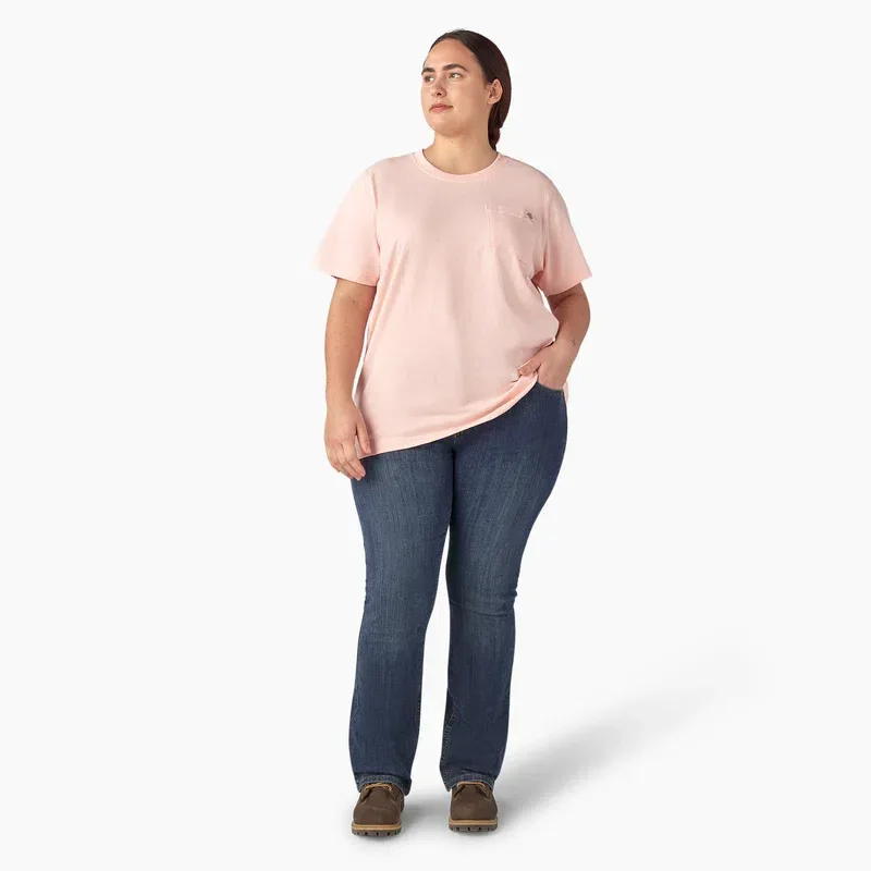 Women’s Plus Heavyweight Short Sleeve Pocket T-Shirt Women’s Plus Heavyweight Short Sleeve Pocket T-Shirt