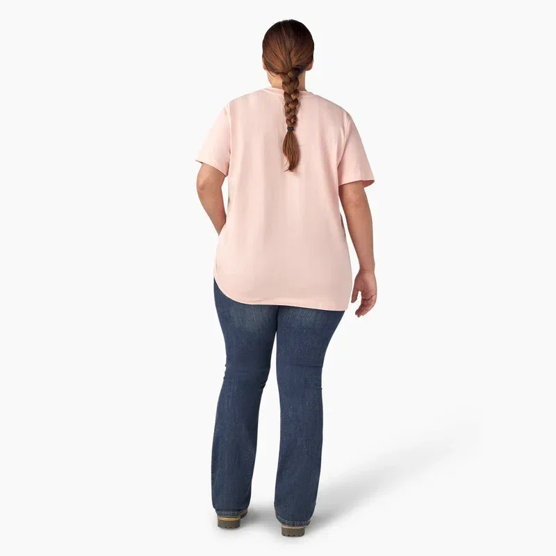 Women’s Plus Heavyweight Short Sleeve Pocket T-Shirt Women’s Plus Heavyweight Short Sleeve Pocket T-Shirt
