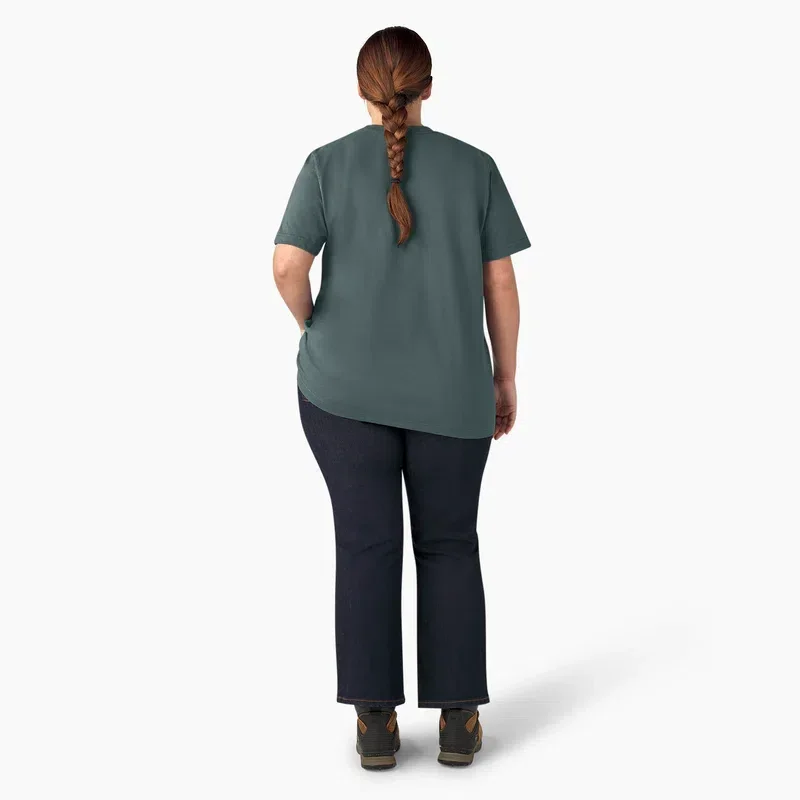 Women’s Plus Heavyweight Short Sleeve Pocket T-Shirt Women’s Plus Heavyweight Short Sleeve Pocket T-Shirt