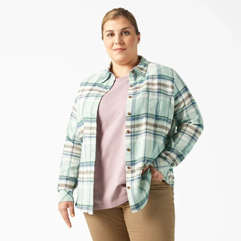 Women’s Plus Long Sleeve Plaid Flannel Shirt Women’s Plus Long Sleeve Plaid Flannel Shirt