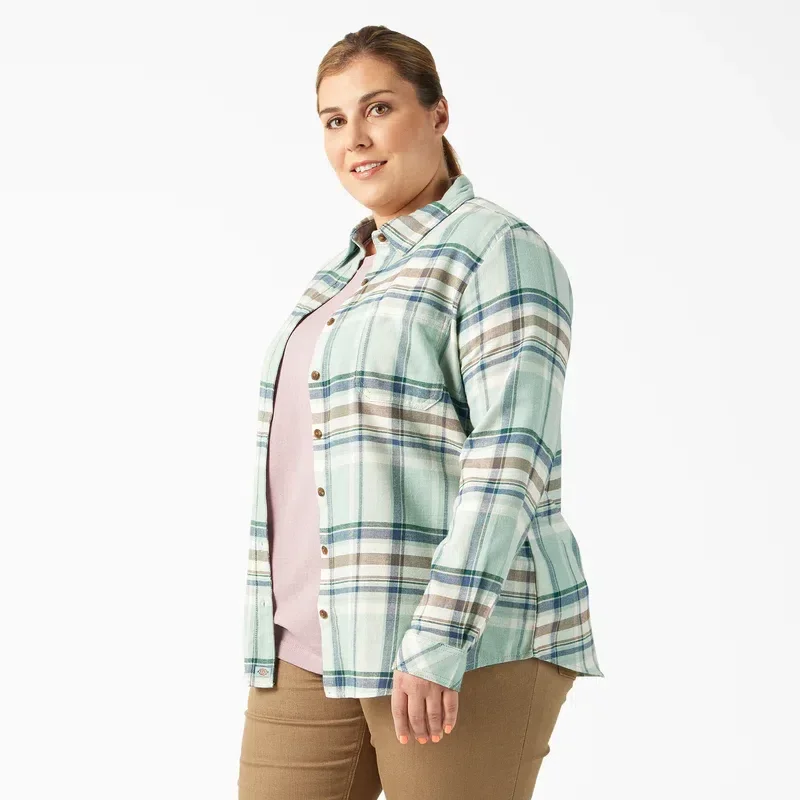 Women’s Plus Long Sleeve Plaid Flannel Shirt Women’s Plus Long Sleeve Plaid Flannel Shirt