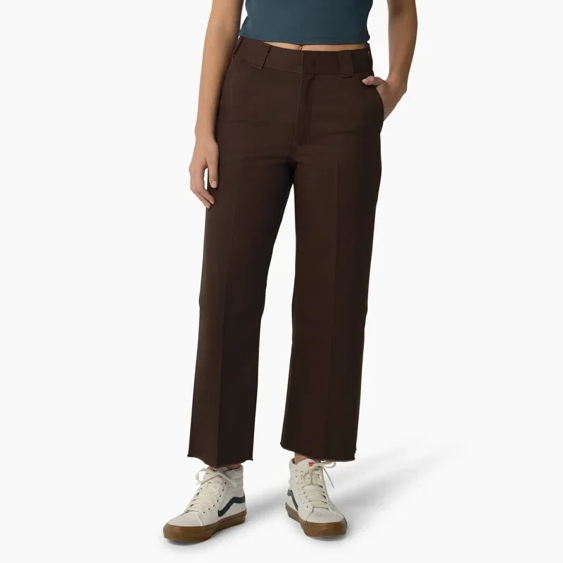 Women’s Regular Fit Cropped Pants Women’s Regular Fit Cropped Pants