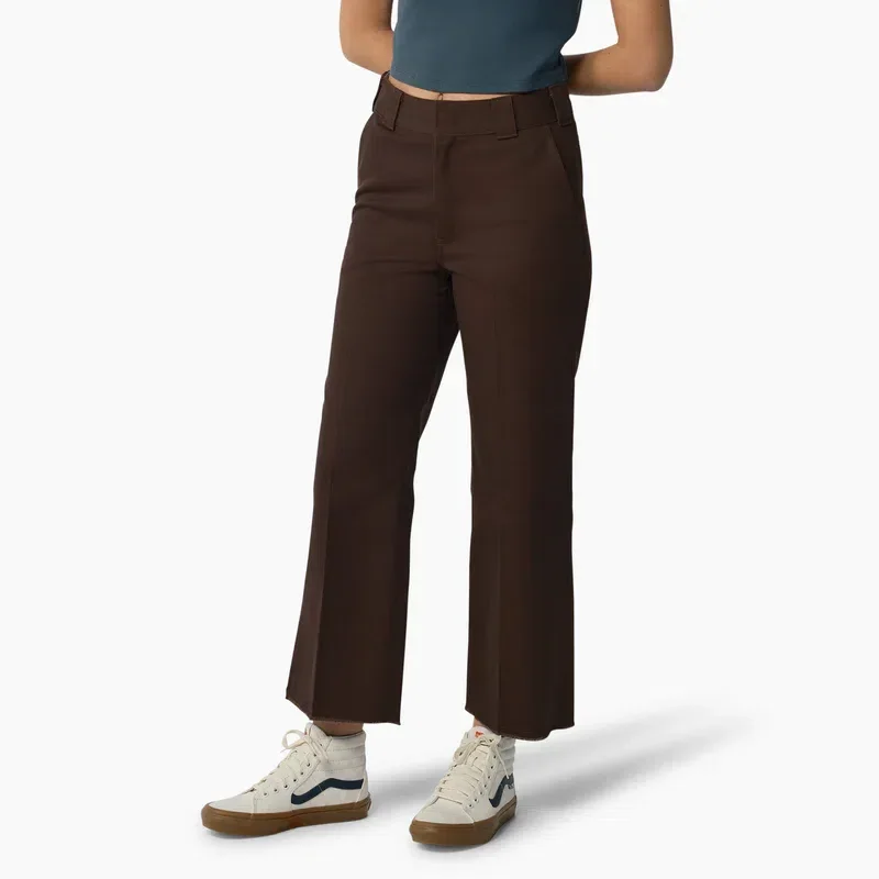 Women’s Regular Fit Cropped Pants Women’s Regular Fit Cropped Pants
