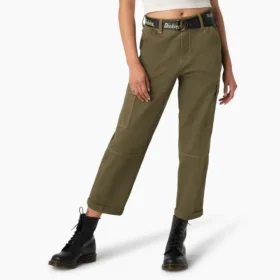 Women’s Relaxed Fit Contrast Stitch Cropped Cargo Pants Women’s Relaxed Fit Contrast Stitch Cropped Cargo Pants