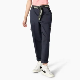 Women’s Relaxed Fit Contrast Stitch Cropped Cargo Pants Women’s Relaxed Fit Contrast Stitch Cropped Cargo Pants