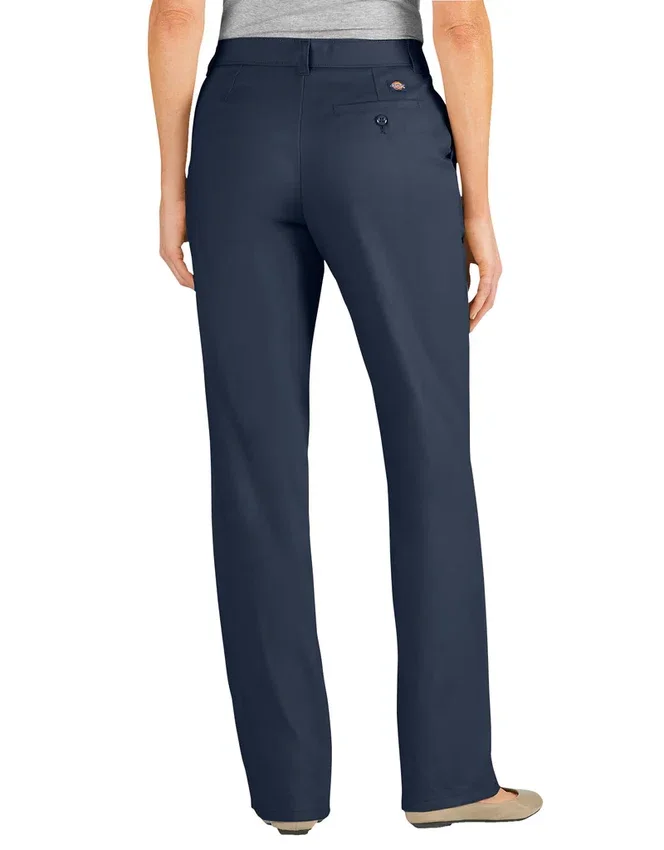 Women’s Relaxed Fit Straight Leg Pleated Front Pants Women’s Relaxed Fit Straight Leg Pleated Front Pants